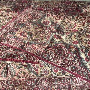 Ralph Laurwn queen size. Bedspread and 2 standard shams